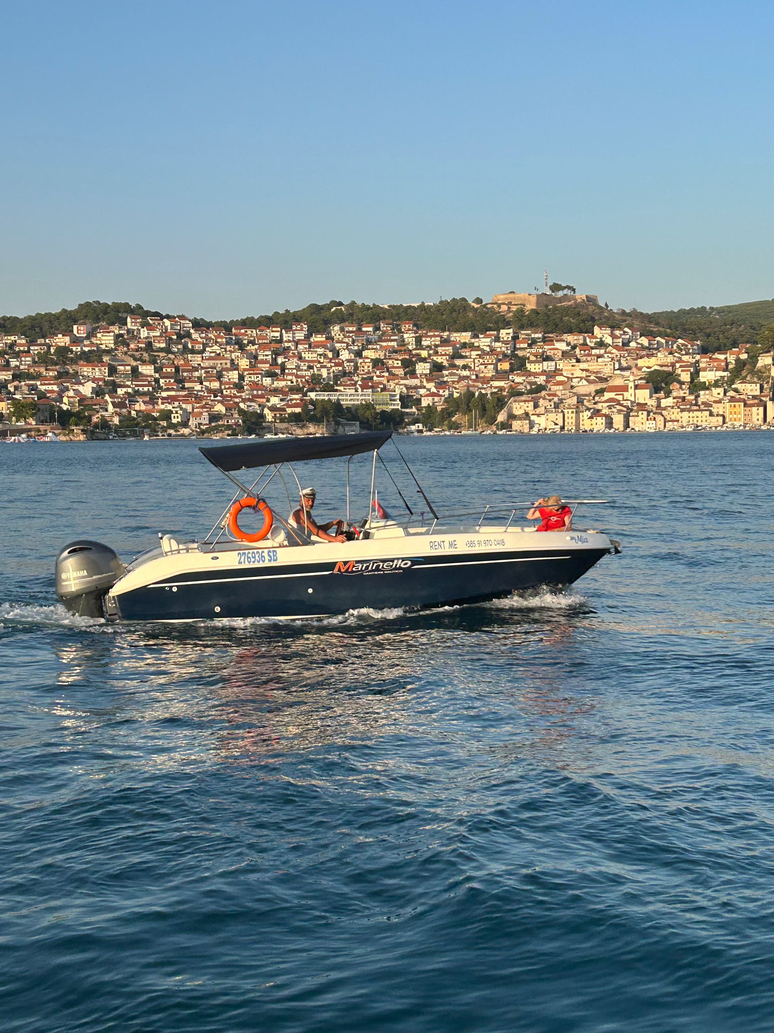rent a boat sibenik Mia